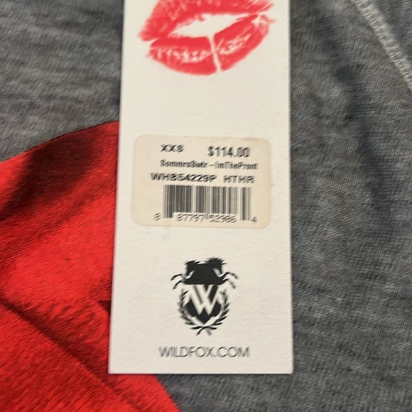 Wildfox ~ I’m The Present Sweatshirt - large red bow! So adorable! Size xxs! - Picture 6 of 16